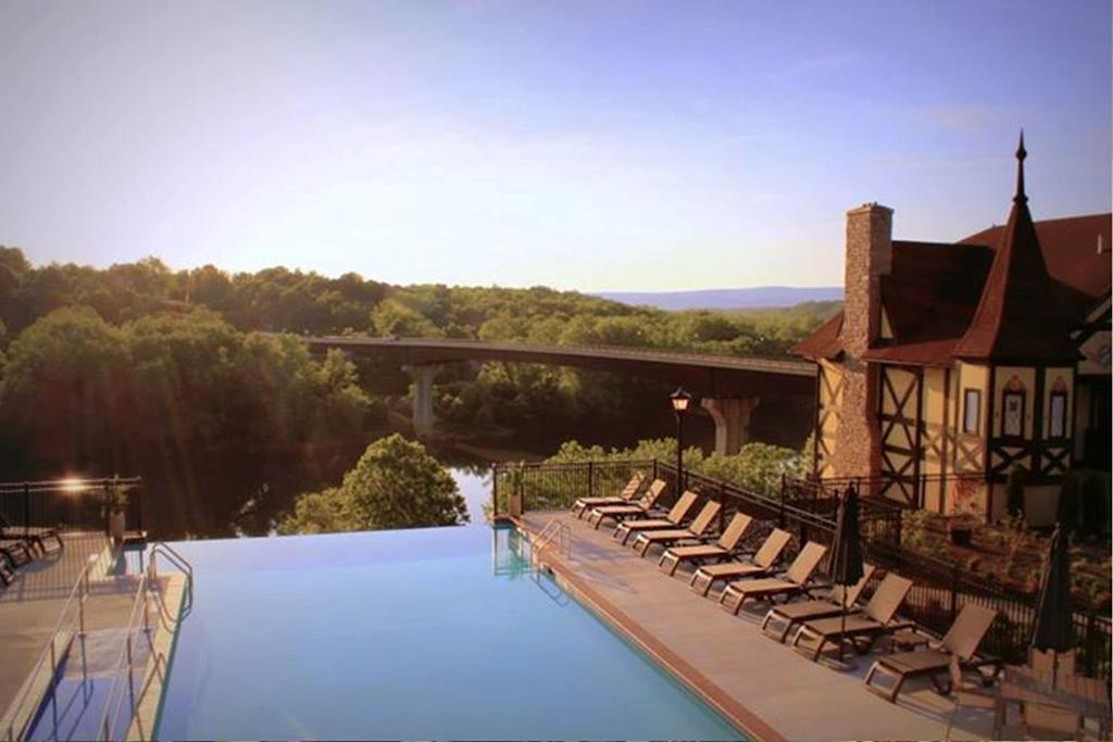 Bavarian Inn Shepherdstown Εξωτερικό φωτογραφία